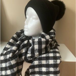 Checkered blanket scarf